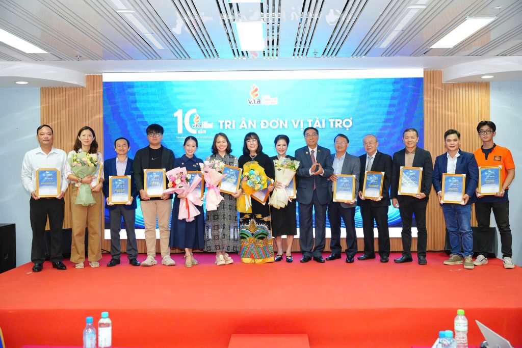 CÔNG TY CỔ PHẦN NHỰA BÌNH MINH VIỆT GIA NHẬP HỘI SÁNG CHẾ VIỆT NAM (VIA) 2 z7254164510523 fa9d65e5c81d25aa350192b1ab83d32c - CÔNG TY CỔ PHẦN NHỰA BÌNH MINH VIỆT GIA NHẬP HỘI SÁNG CHẾ VIỆT NAM (VIA) - Công ty cổ phần Nhựa Bình Minh Việt