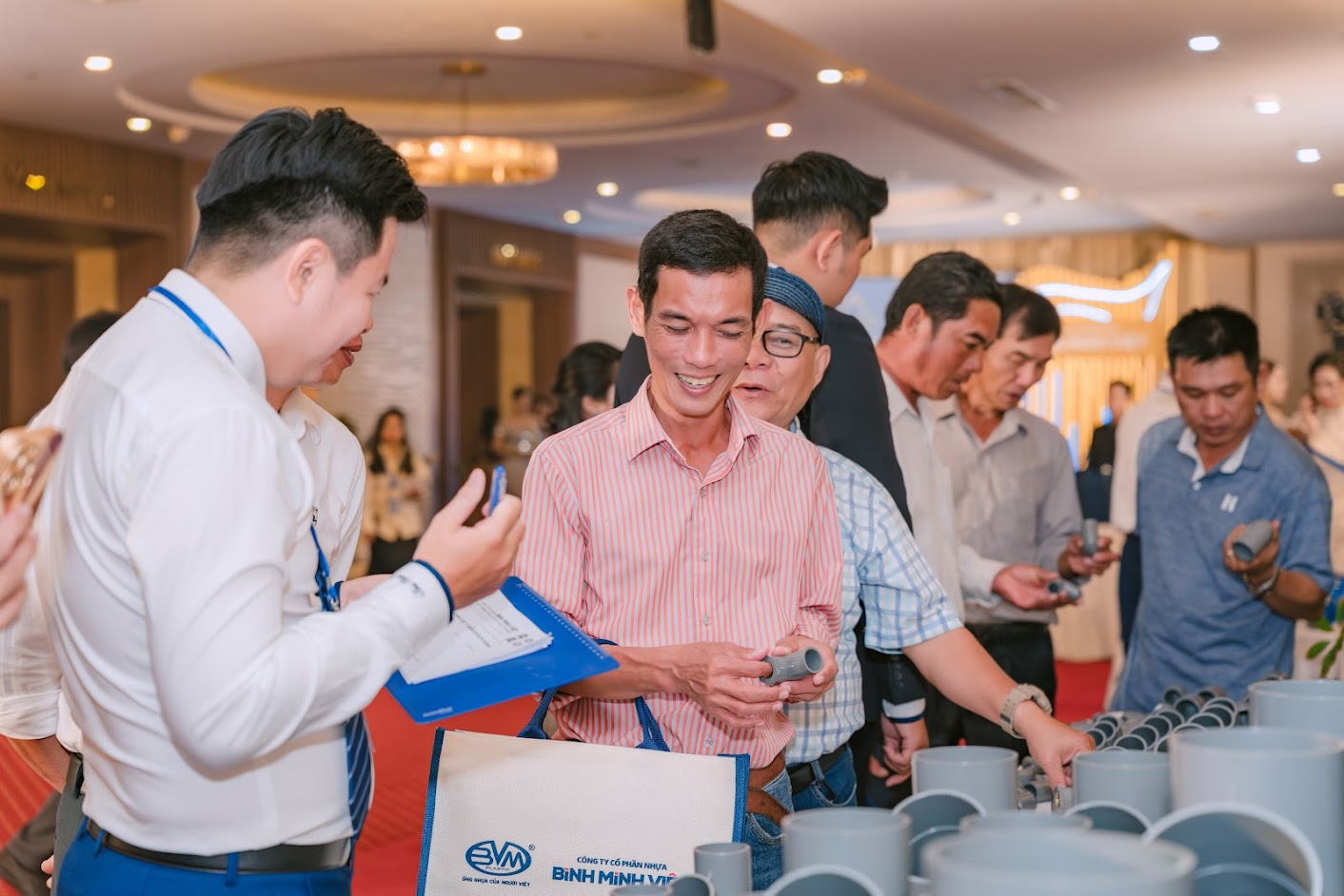 TUO01947 - Công ty Cổ phần Nhựa Bình Minh Việt: Nâng tầm vị thế trong ngành ống nhựa - Công ty cổ phần Nhựa Bình Minh Việt