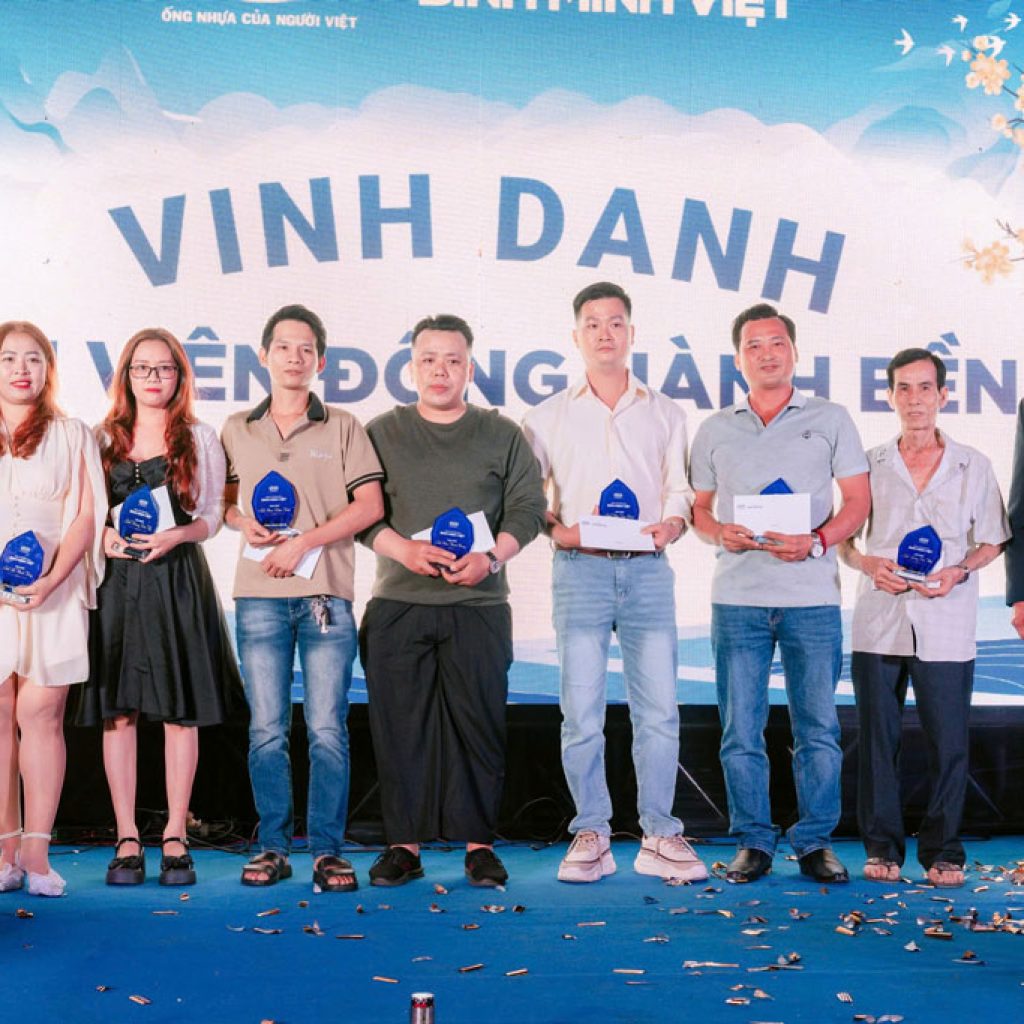 tat nien 2025 bmv vinh danh 3 1 - Bình Minh Việt Tổ Chức Tất Niên 2025 "Kỷ Nguyên Thịnh Vượng – Bứt Tốc Vươn Xa" - Công ty cổ phần Nhựa Bình Minh Việt